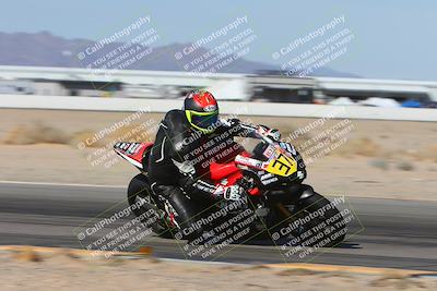 media/Jan-18-2024-Racers Edge (Thu) [[008952c709]]/B Group/Session 2 (Turn 15 Inside)/